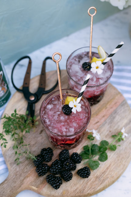 blackberry lemonade gin cocktail