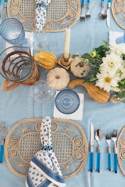blue thanksgiving table decor